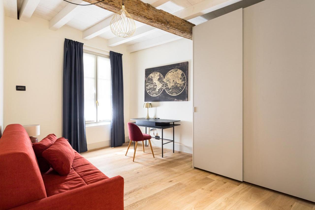 Palazzo Odescalchi Apartment Como Exterior photo
