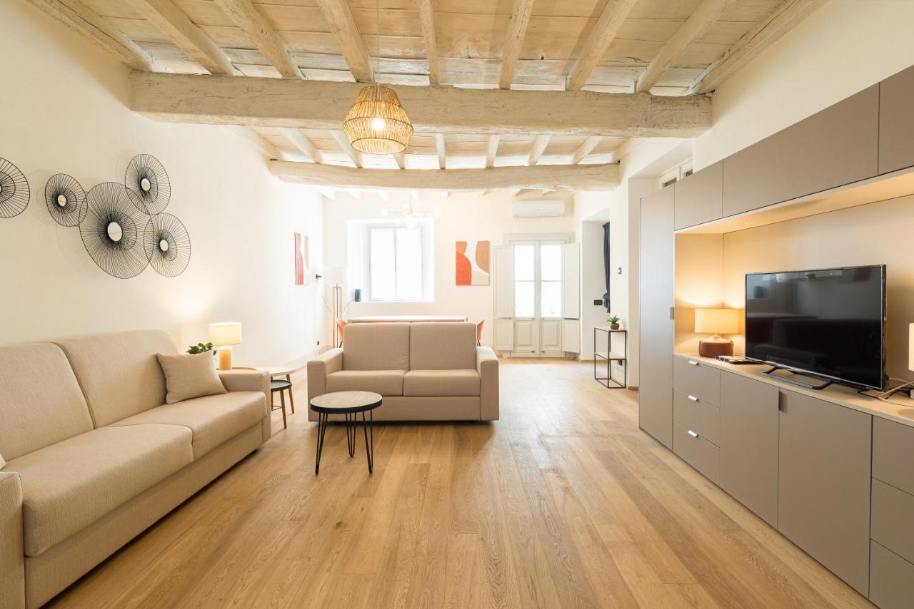 Palazzo Odescalchi Apartment Como Exterior photo