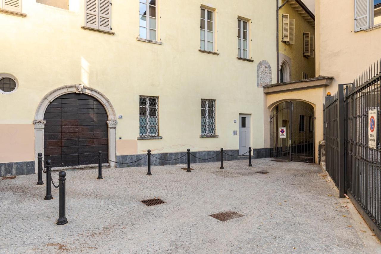 Palazzo Odescalchi Apartment Como Exterior photo